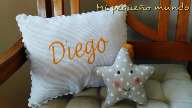 mi peque mundo cojin