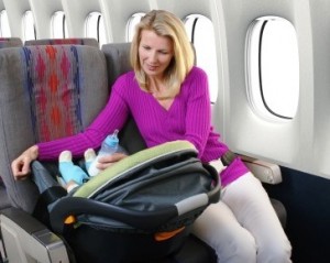 viajar-en-avion-con-bebe-300x239.jpg
