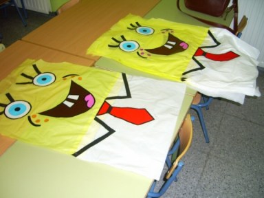 difraces-con-bolsas-de-basura-ideas-para-bob-esponja